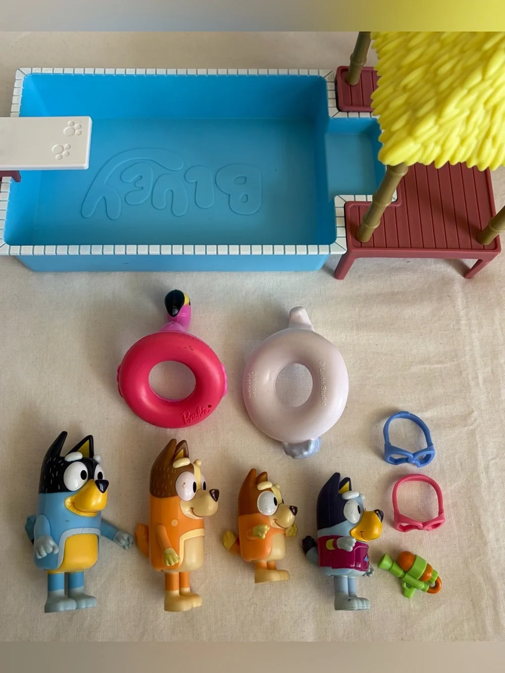Bluey Pool Time Playset with Additional Heeler Family Figures